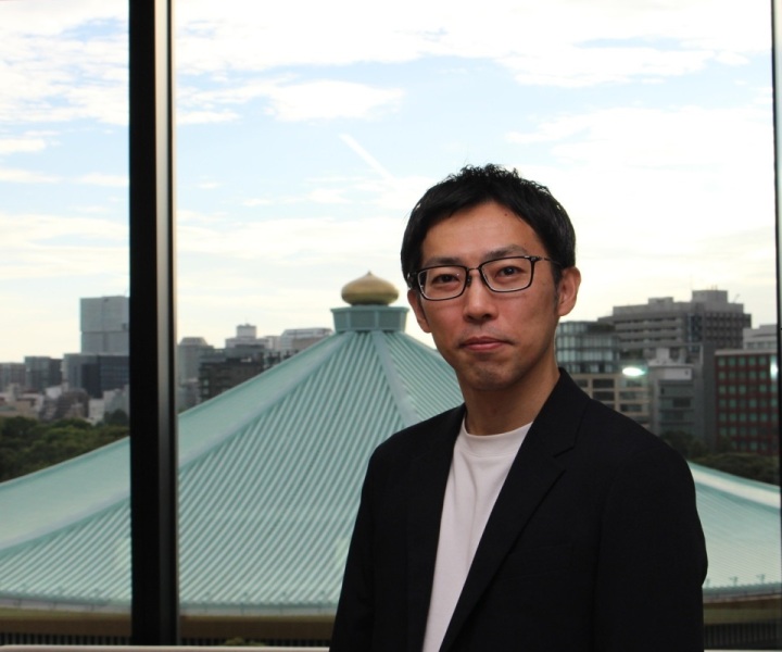 s0r0b1000000033o-img/author_yoshinaga.jpg写真
